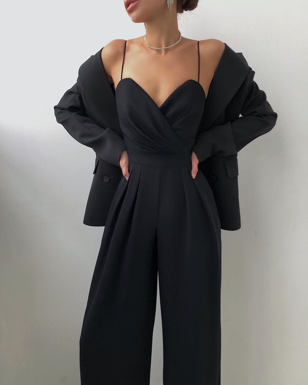 Damen Jumpsuit Elegantes Fließendes Design Spaghettibänder