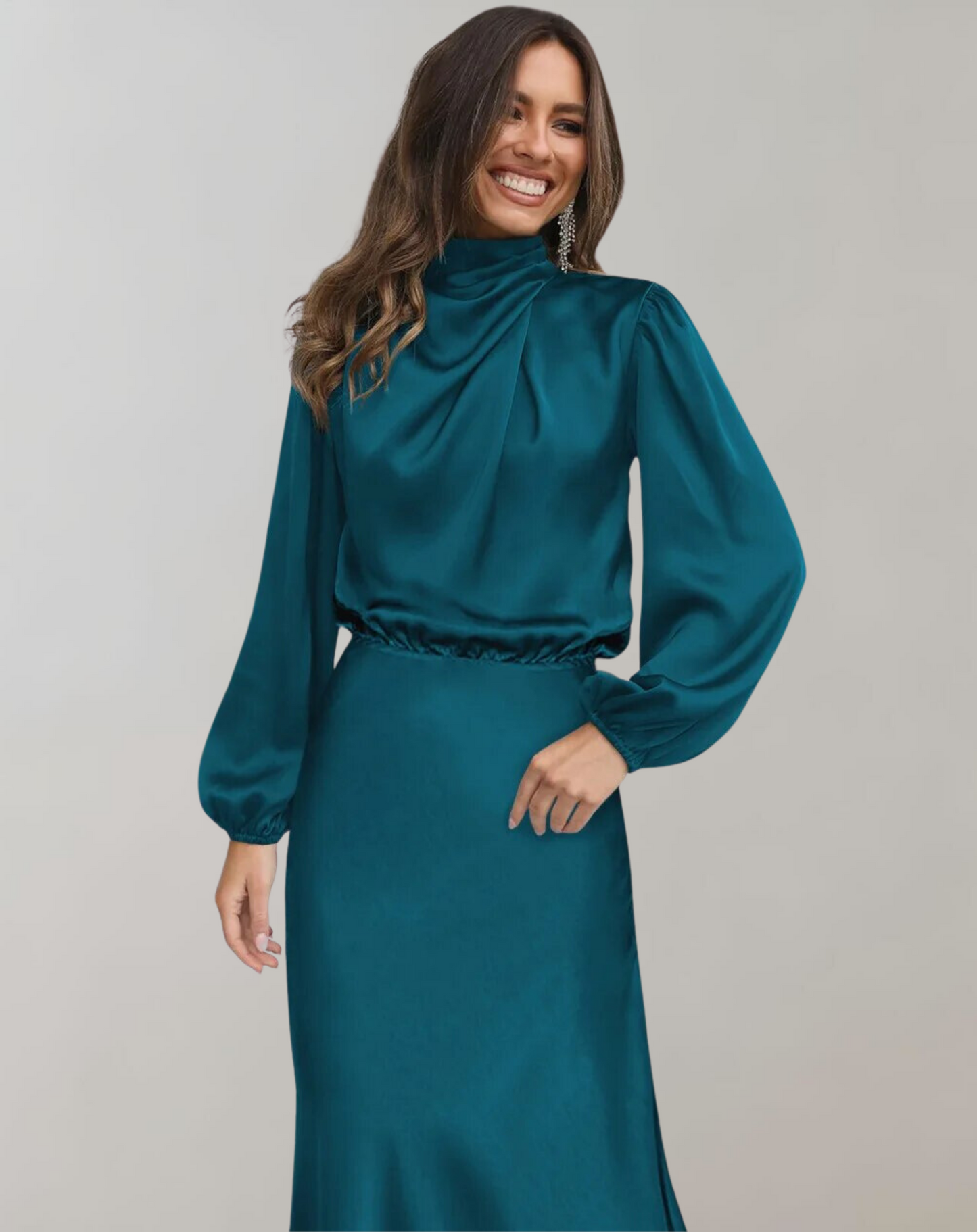 Elegantes Damenkleid aus Satin mit Langen Ärmeln