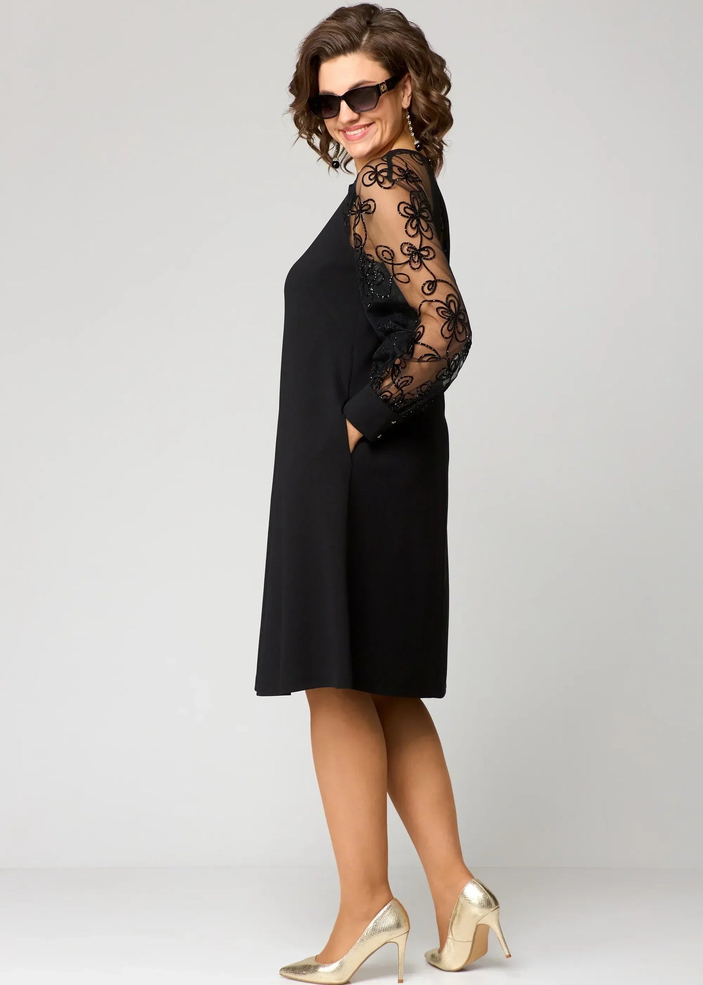 Damen A-Linien-Robe Mit Bestickten Mesh-Ärmeln