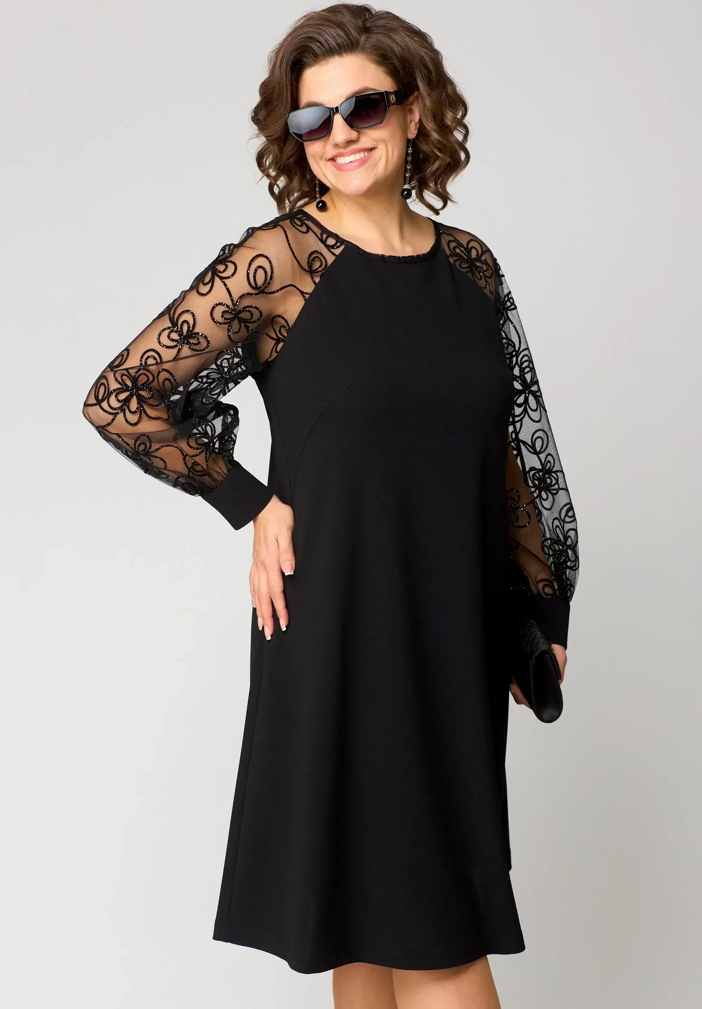 Damen A-Linien-Robe Mit Bestickten Mesh-Ärmeln