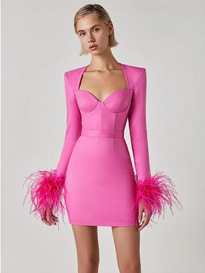 Damen Minikleid mit Federdetails Elegantes Design