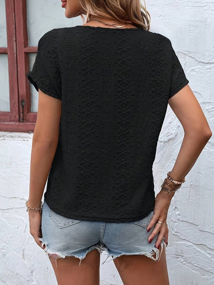 Norvielle Damen T-Shirt Eingekerbter Ausschnitt Lochstickerei