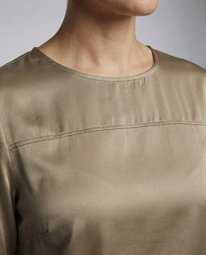 Elegante Satin Damenanzug Zweiteiler