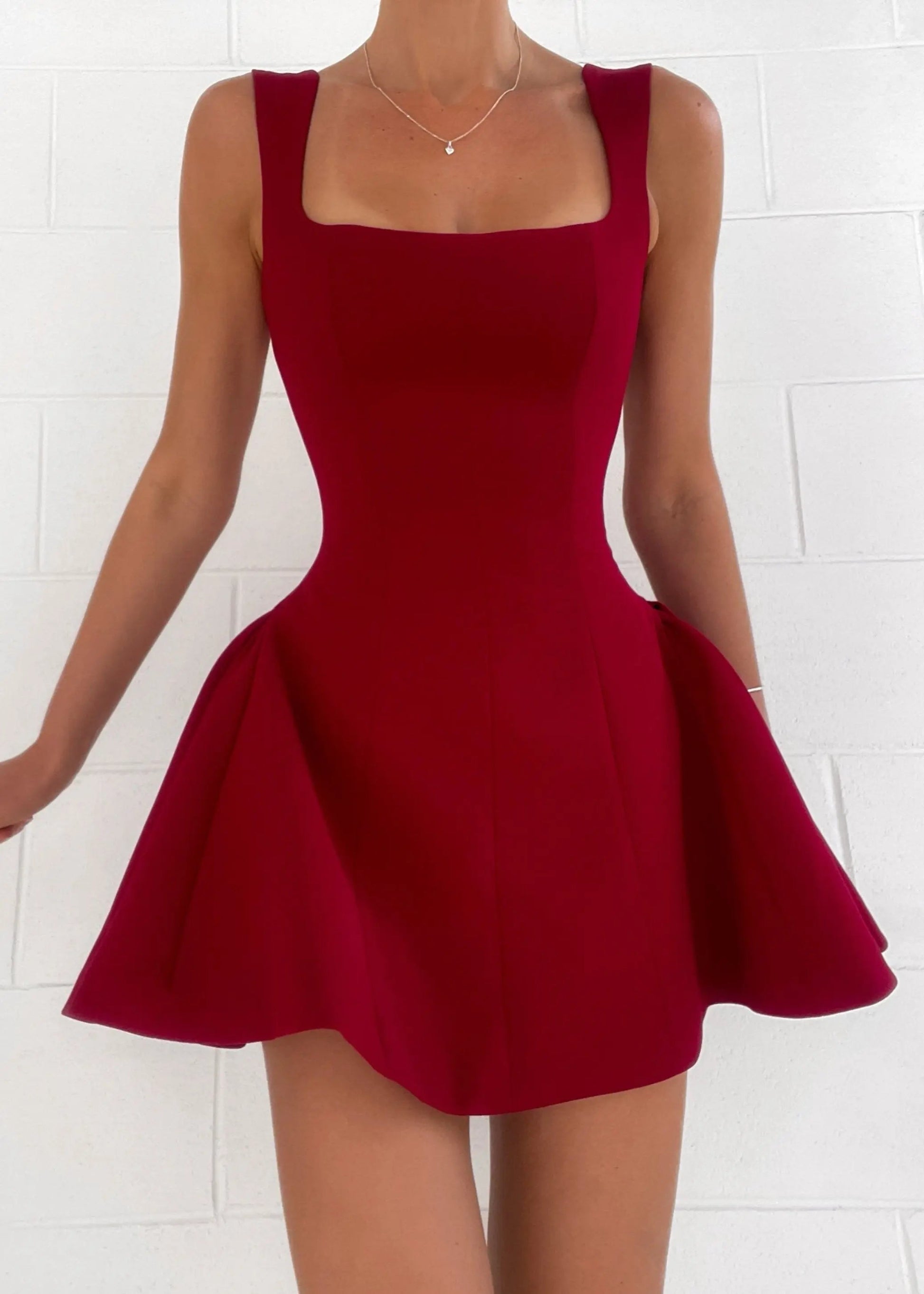 Vivienne Damen Skaterkleid Rotes A-Linie-Kleid mit Quadratausschnitt - Norvielle