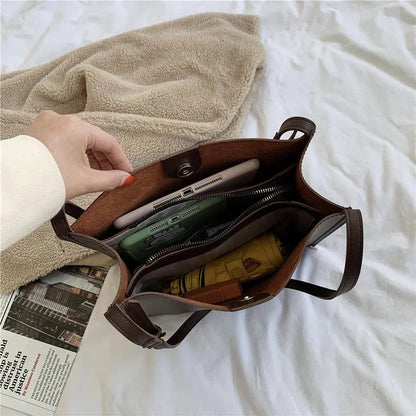 Roos Leder Schultertasche Boxy Design
