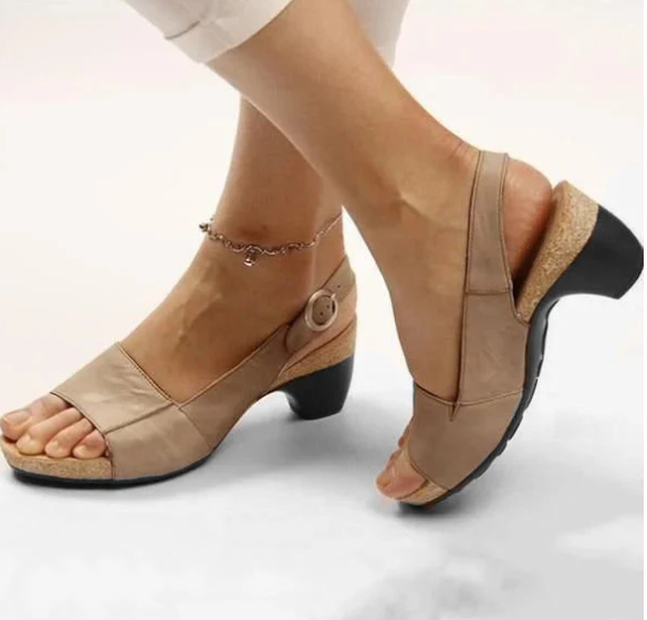 Aprilyn – Komfortable, elegante Schuhe mit niedrigem, blockigem Absatz
