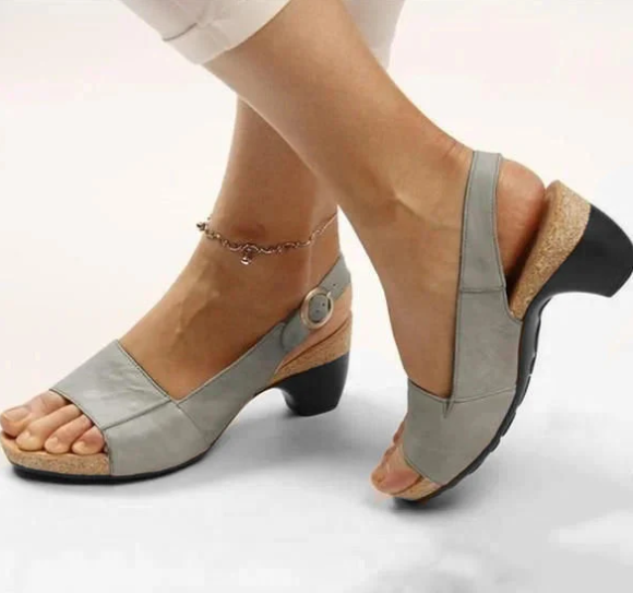 Aprilyn – Komfortable, elegante Schuhe mit niedrigem, blockigem Absatz