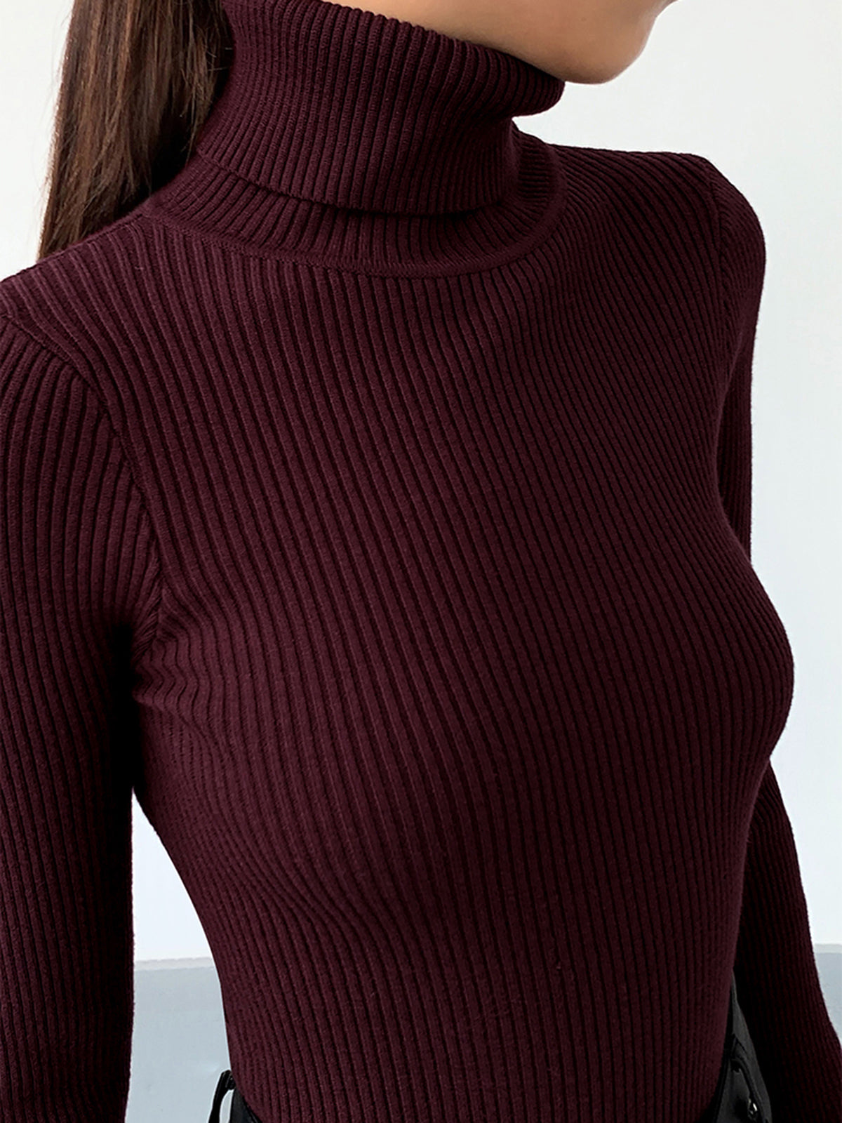Damen Rollkragen Slim Fit aus Viskose