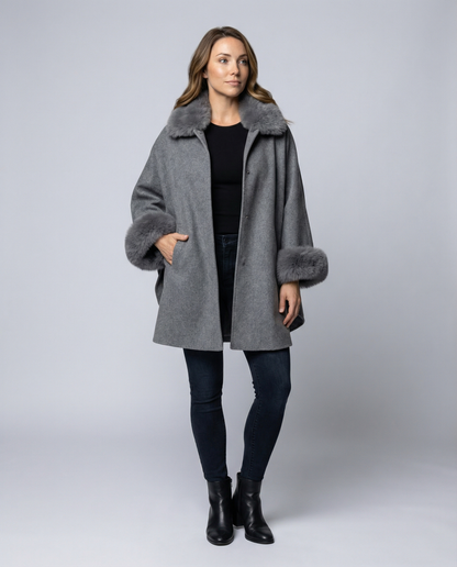Damen Capejacke aus Kunstpelz