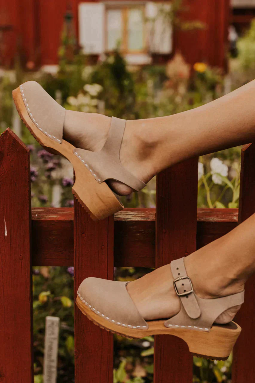 Damen Clogs Blockabsatz Komfortschuhe Schwarz - Norvielle