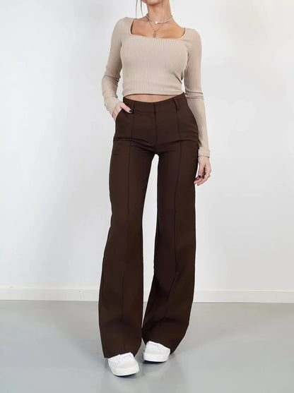 Braune High Waist Hose – zeitlose Damenhose