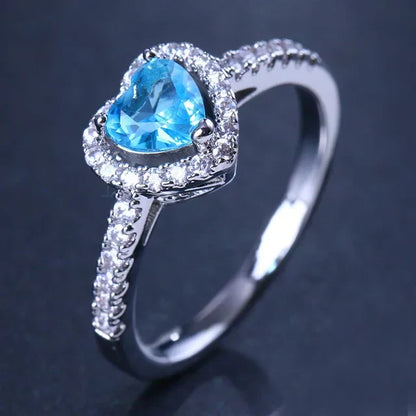 Herzförmiger Verlobungsring Diamant Weißgold