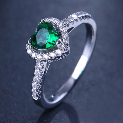 Herzförmiger Verlobungsring Diamant Weißgold