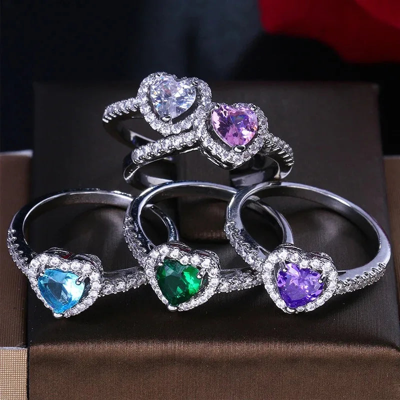 Herzförmiger Verlobungsring Diamant Weißgold