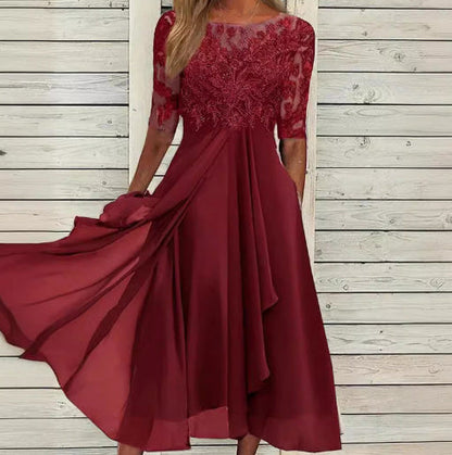 Damenkleid aus Chiffon mit Stickerei, Spitze und Aussparungen von Elarova