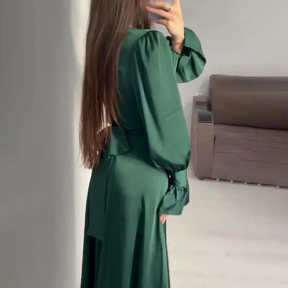 Damen Satin Maxikleid Dunkelgrün Stehkragen Puffärmel