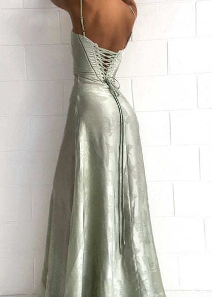 Elegantes Damen Maxikleid mit Spaghettiträgern Blumenmuster