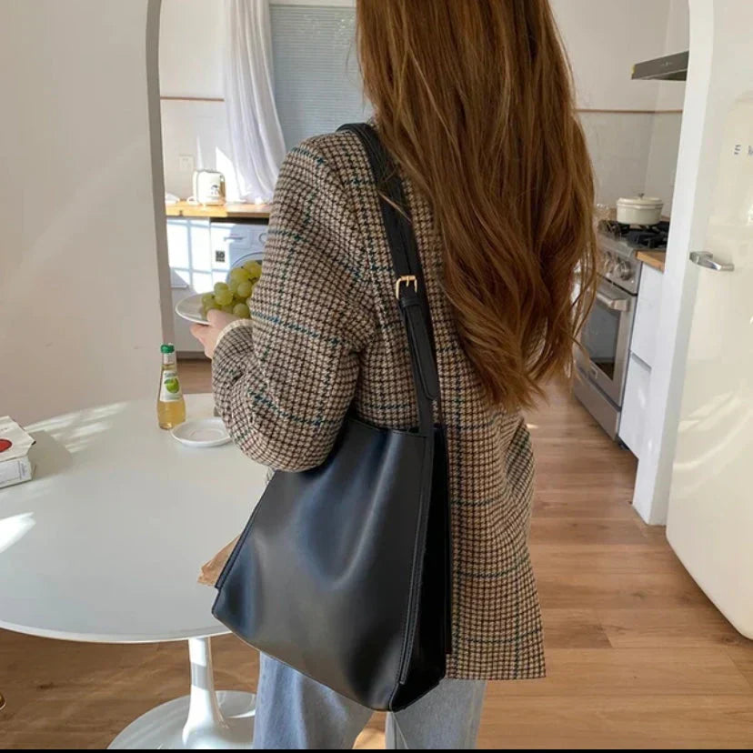 Elarova | Elegante Umhängetasche für Alltag