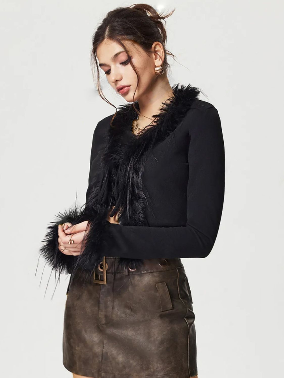 Elarova | Gebunden Fuzzy Trim Langarm Strickjacke