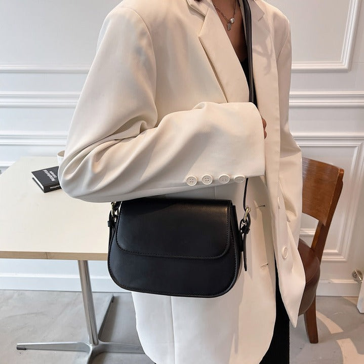 Elarova | Handgemachte Leder Schultertasche