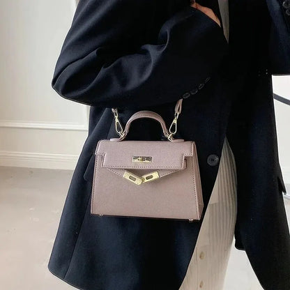 Elarova | Handtasche Echtes Leder Strukturiertes Design Abnehmbarer Schulterriemen Elegantes Aussehen
