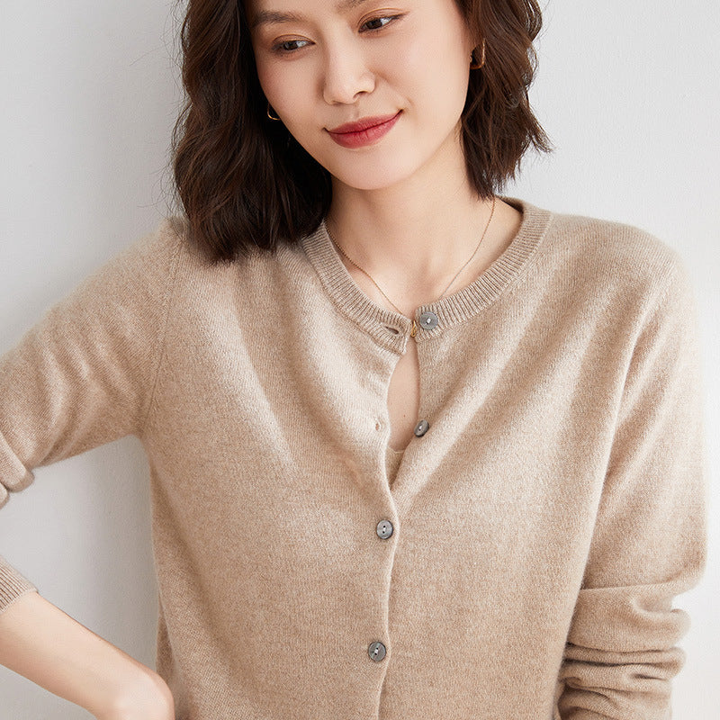 Elarova | Kuschelige Strickjacke für den Alltag