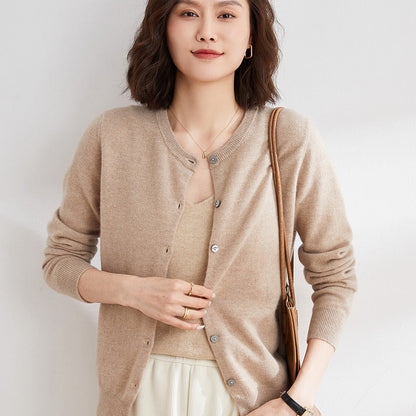 Elarova | Kuschelige Strickjacke für den Alltag