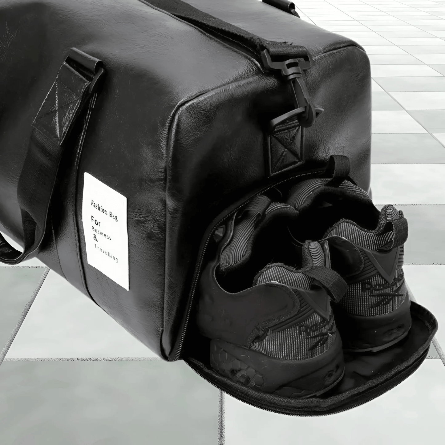 Elarova | Leichtgewicht Outdoor Trainingsrucksack Mit Wasserbeständigem Material Und Reißverschluss