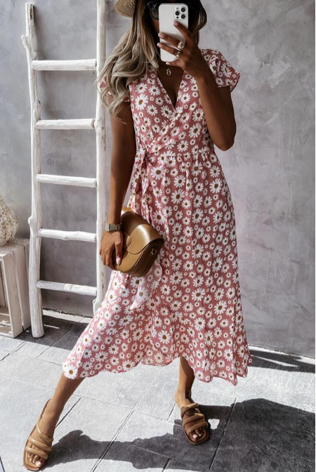 Elarova Midikleid mit lieblichen Gänseblümchen