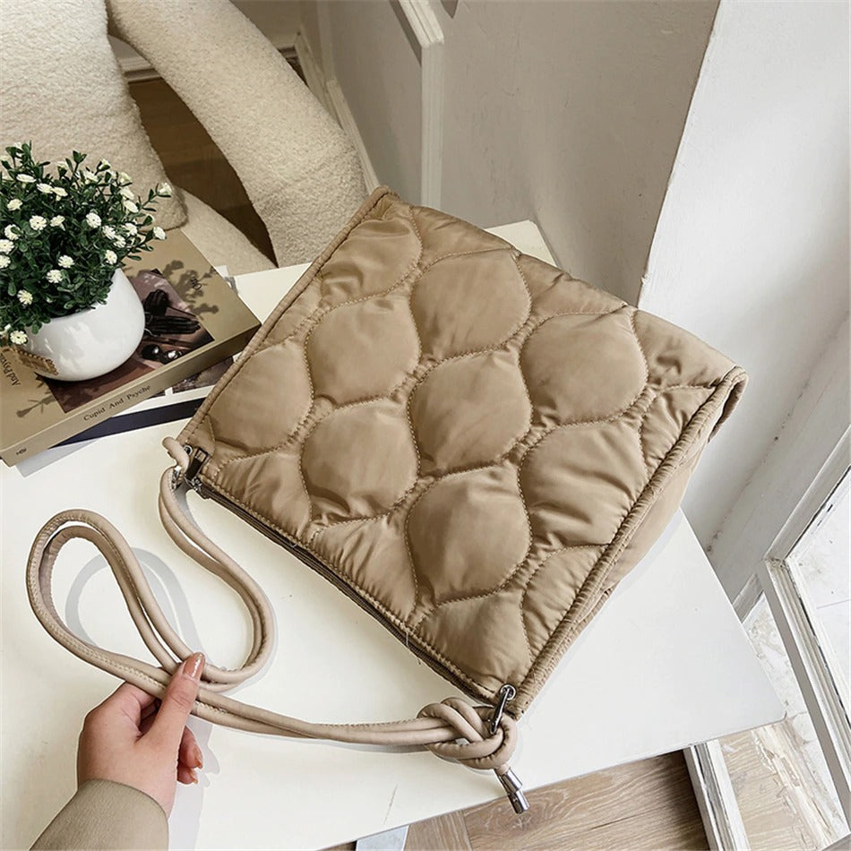 Elarova | Puffer Tasche