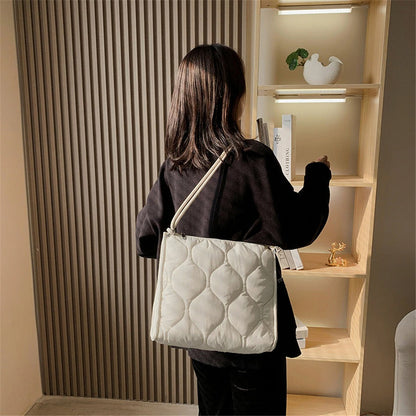 Elarova | Puffer Tasche