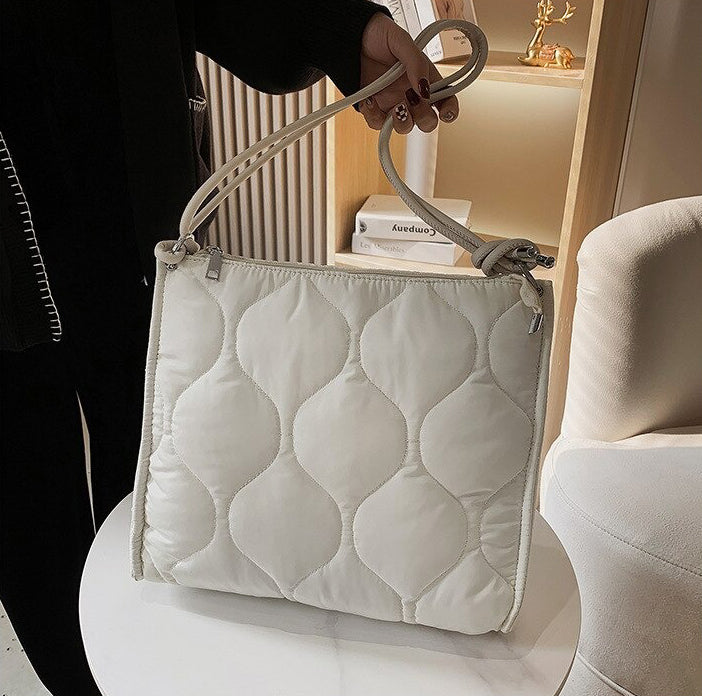 Elarova | Puffer Tasche