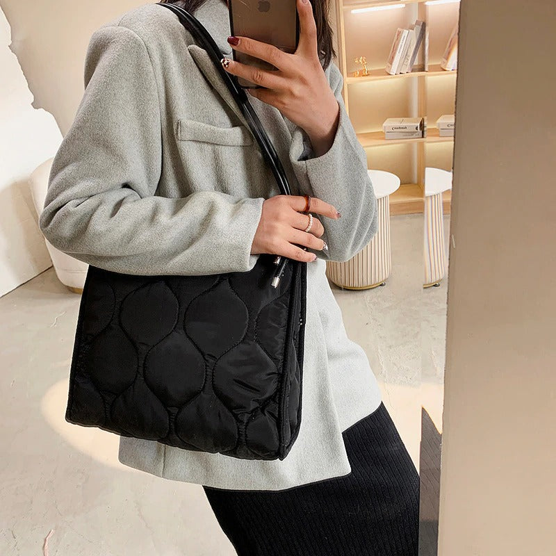 Elarova | Puffer Tasche