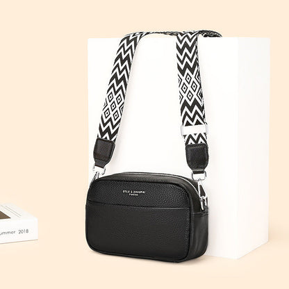 Elarova | Schlichte Schultertasche Aus Veganem Leder Im Kleinen Quadratischen Format