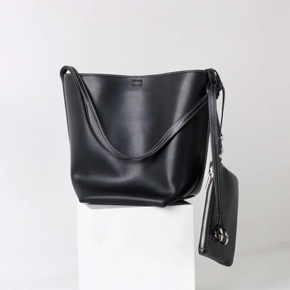 Elarova | Stilvolle Robuste Braune Geprägte Brusttasche
