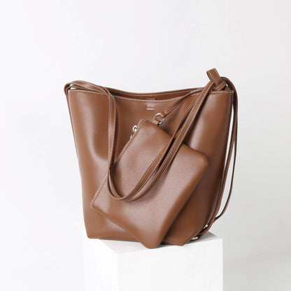 Elarova | Stilvolle Robuste Braune Geprägte Brusttasche