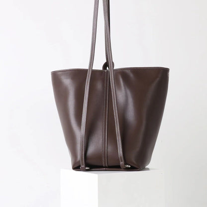 Elarova | Stilvolle Robuste Braune Geprägte Brusttasche
