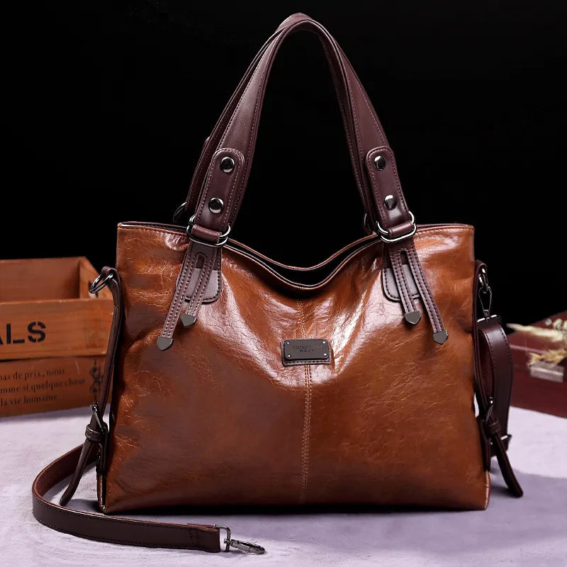 Elarova | Taschen aus Geschmeidigem Leder mit Zwei Riemen und Eleganten Details