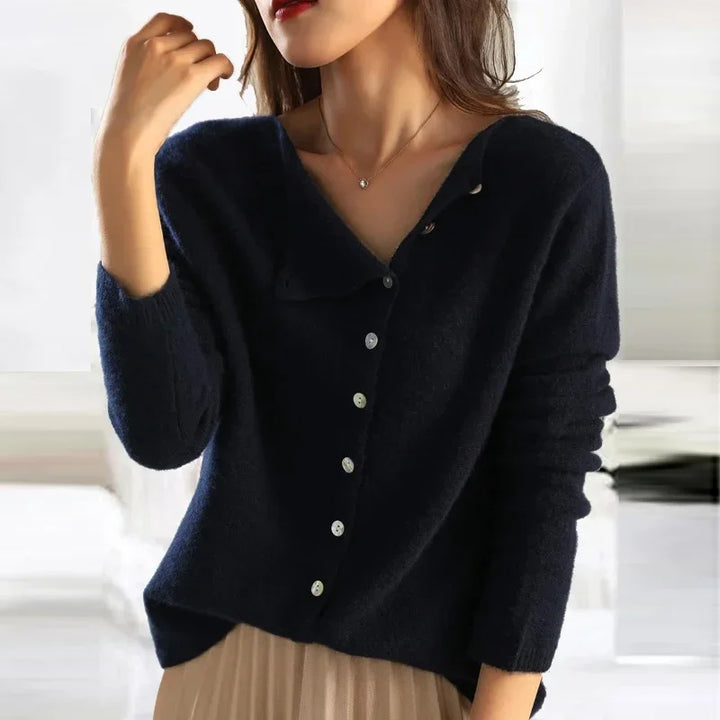 Elarova | Weiche Strickjacke Mit Elegantem Knopfverschluss