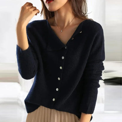 Elarova | Weiche Strickjacke Mit Elegantem Knopfverschluss