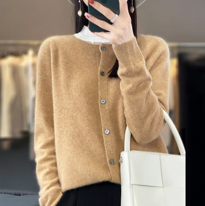 Elarova | elegante Damenstrickjacke für ultimativen Komfort