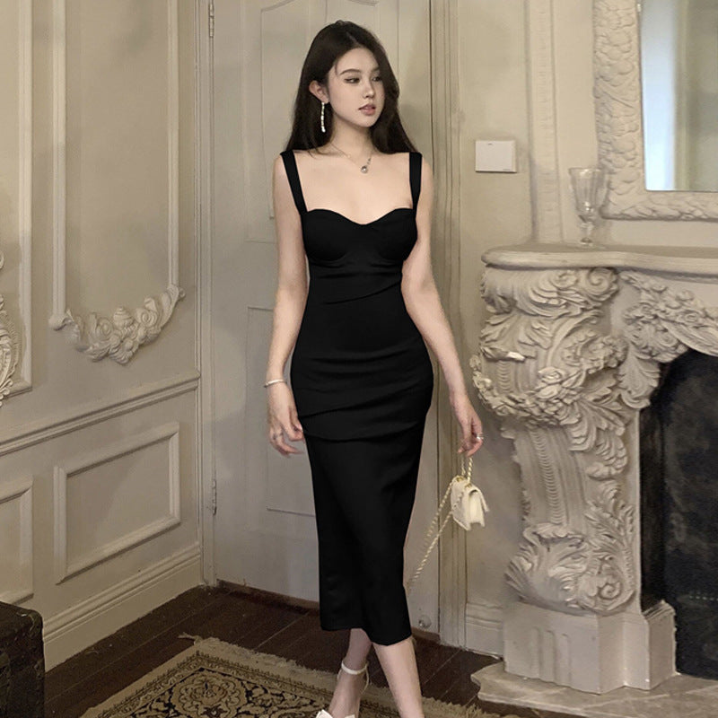 Elarova figurbetontes Trägerkleid mit tiefem Rückenausschnitt