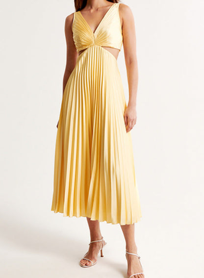 Faltenkleid mit V-Ausschnitt, offenem Rücken und Trägern von Elarova