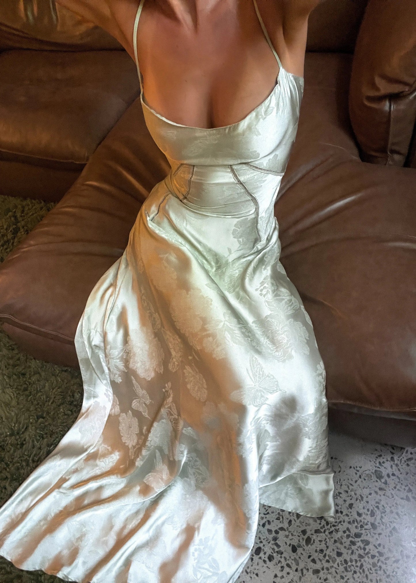 Elegantes Damen Maxikleid mit Spaghettiträgern Blumenmuster