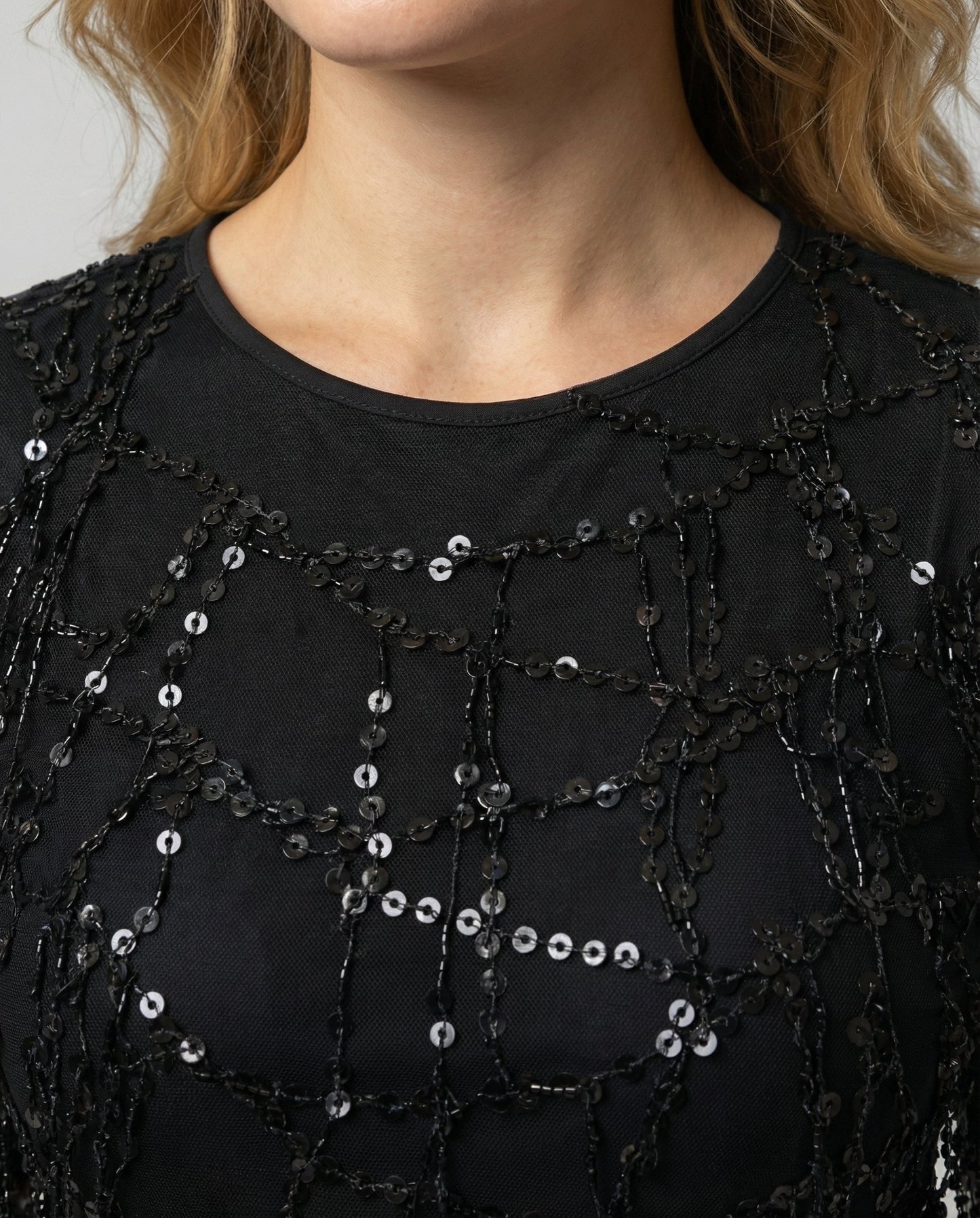Elegantes Damen Abendkleid mit Fransen und Pailletten