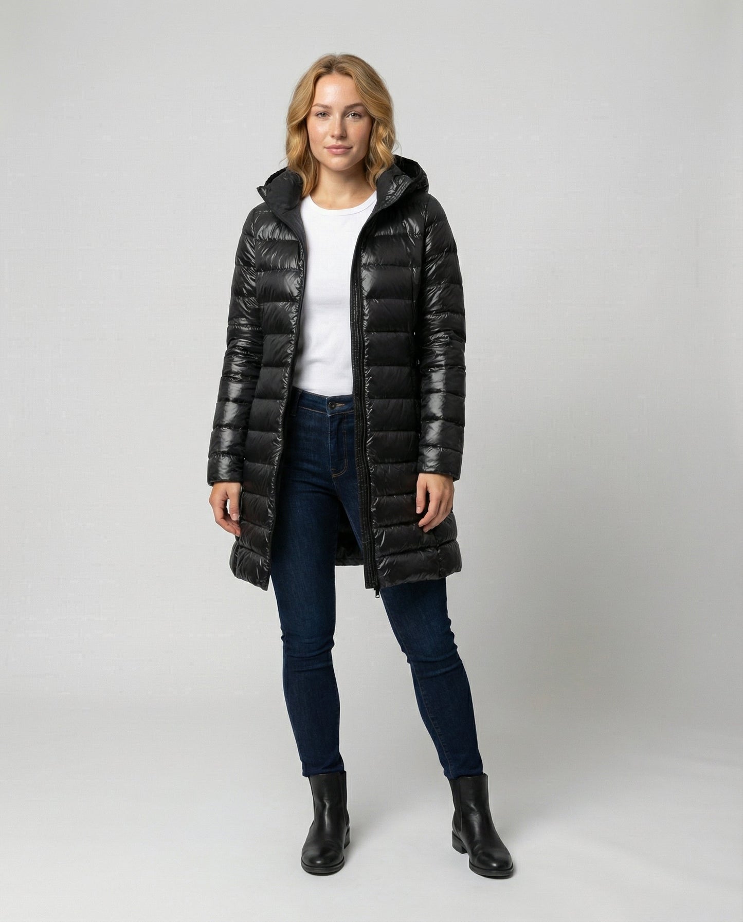 Damen Ultraleichte Daunenjacke mit Kapuze