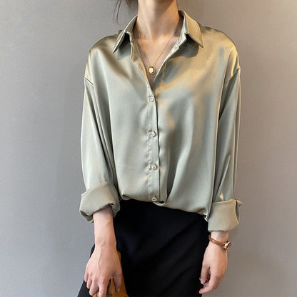Damenbluse Klassischer Schnitt mit Weiblicher Silhouette