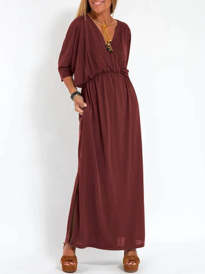 Hochtailliertes Kleid von Elarova mit Schlitz und V-Ausschnitt