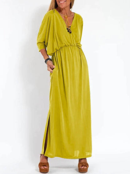 Hochtailliertes Kleid von Elarova mit Schlitz und V-Ausschnitt