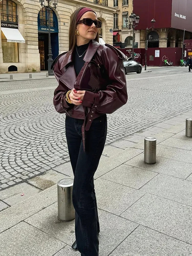 Damen Jacke Stilvolle Schulterdetails